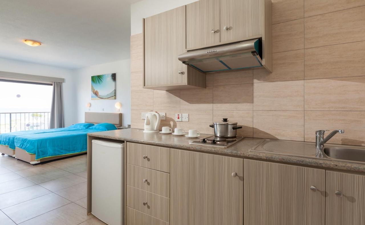 Penelope Beach Hotel Apts Протарас Экстерьер фото