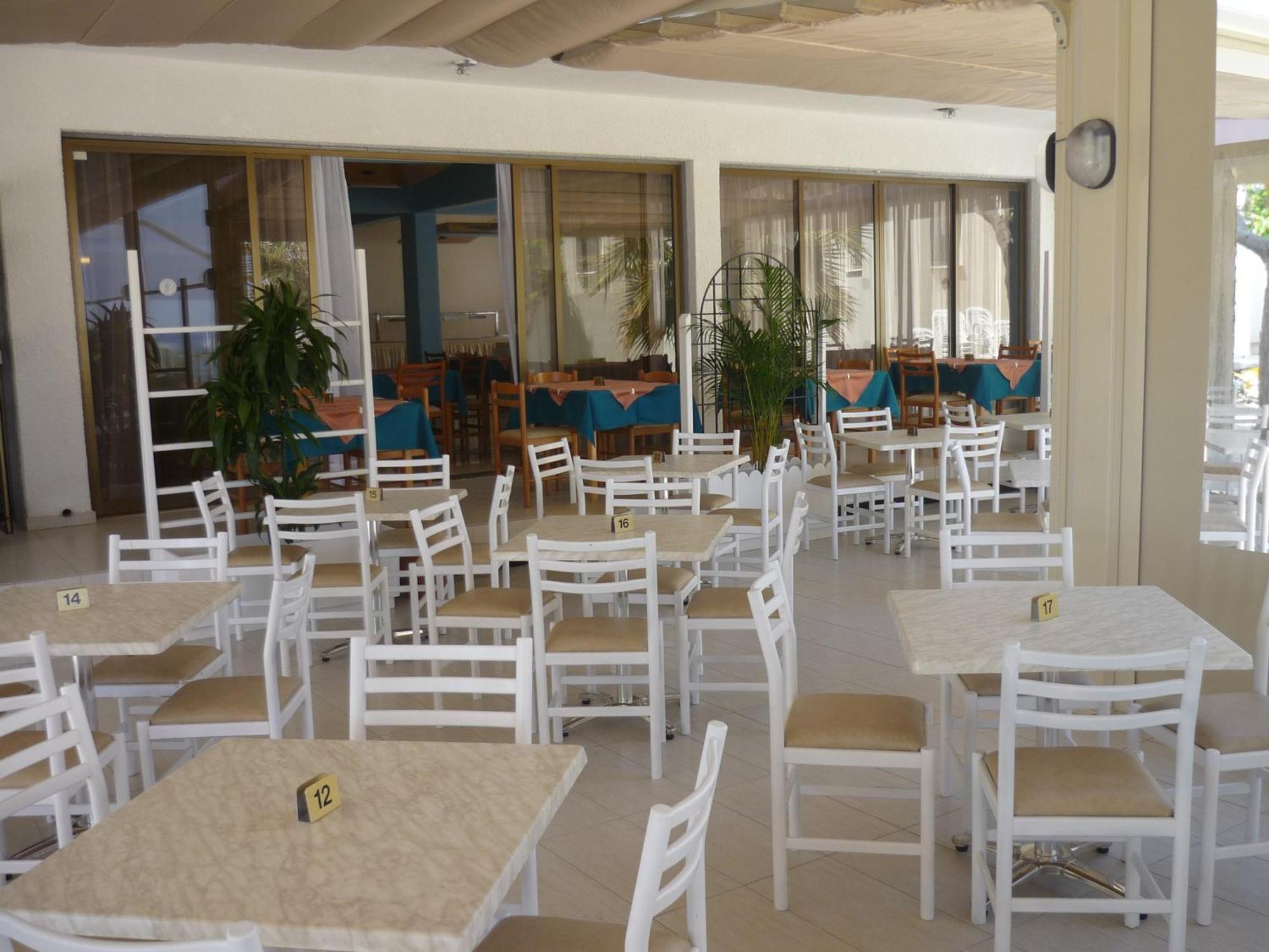 Penelope Beach Hotel Apts Протарас Экстерьер фото