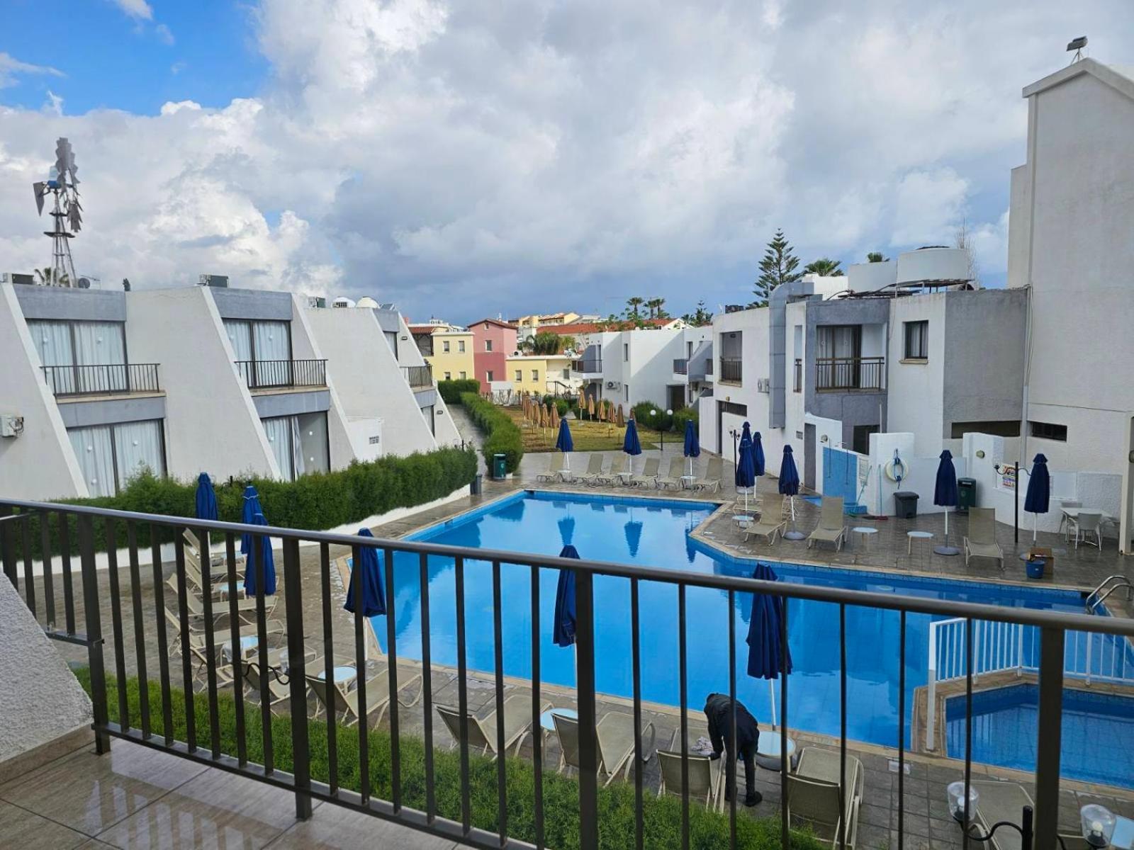 Penelope Beach Hotel Apts Протарас Экстерьер фото